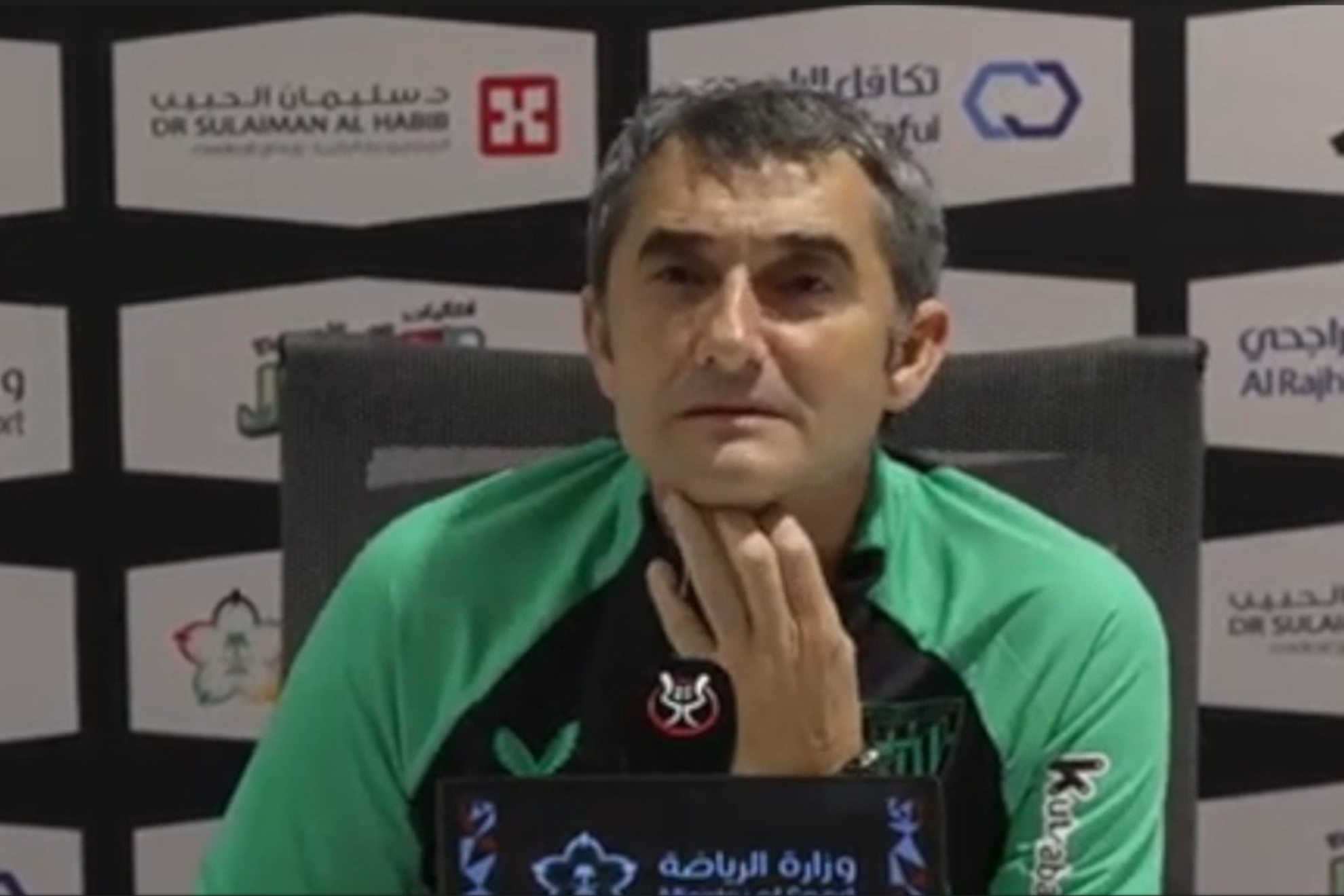 迷屏息凝神 迷屏息凝神